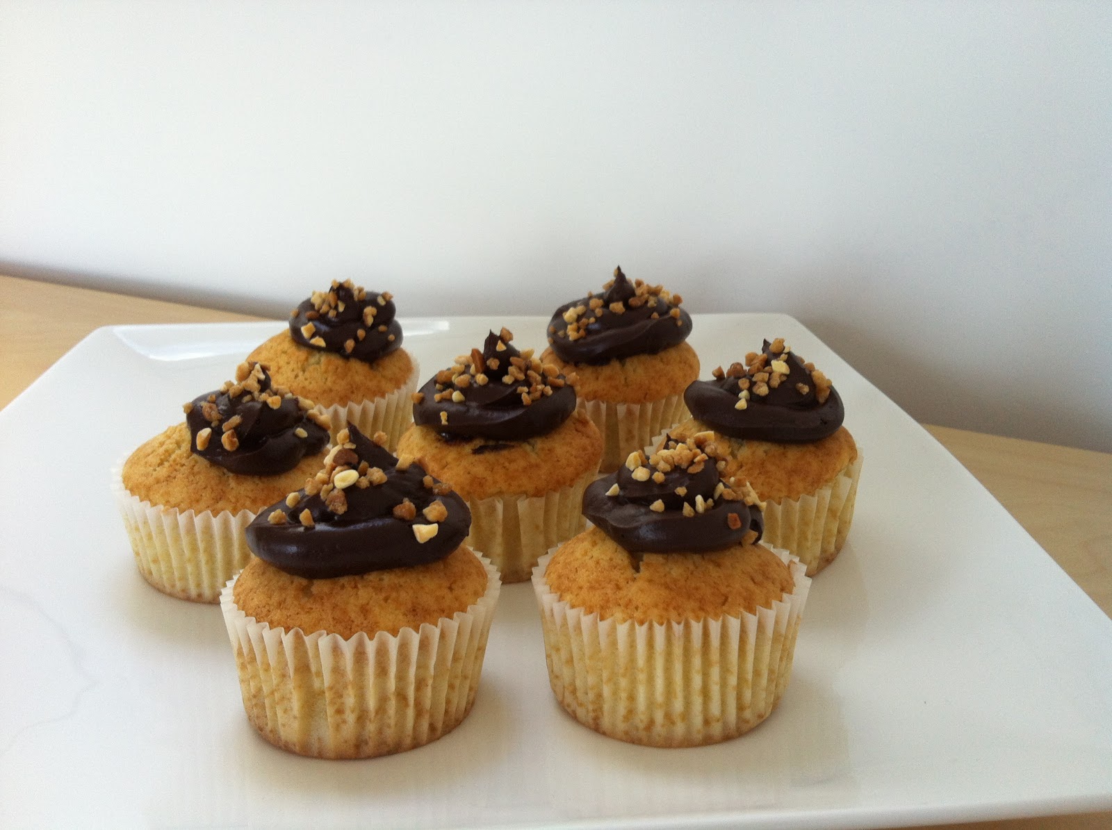 Boticake CUPCAKES DE VAINILLA Y CHOCOLATE/ VANILLA & CHOCOLATE CUPCAKES